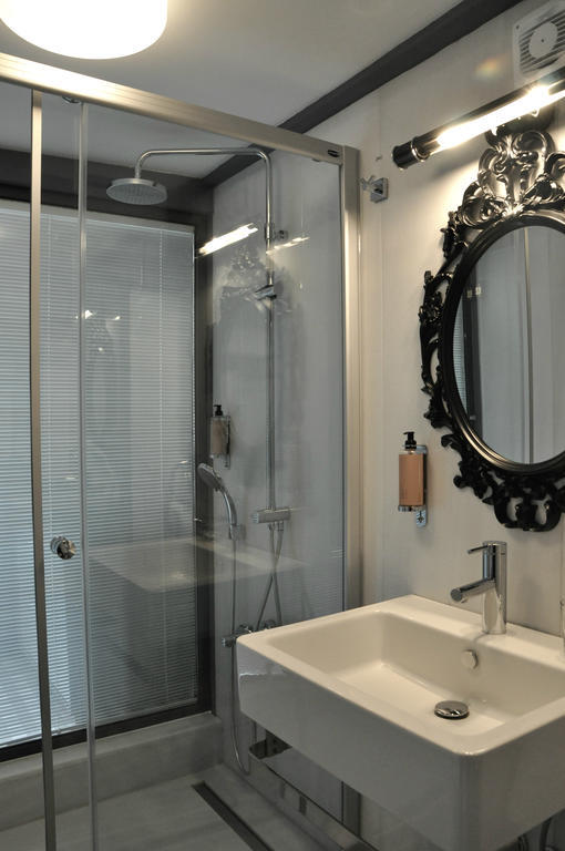 Odda Apart Cukurcuma Hotell Istanbul Rum bild